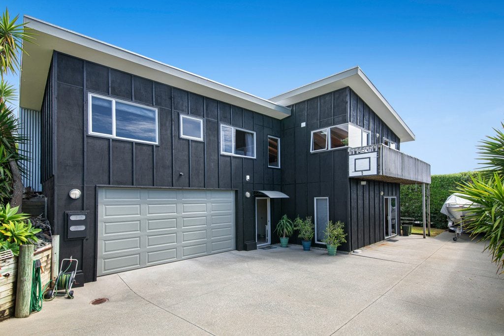 11 Athol Place, Algies Bay, Warkworth - Carousel 1