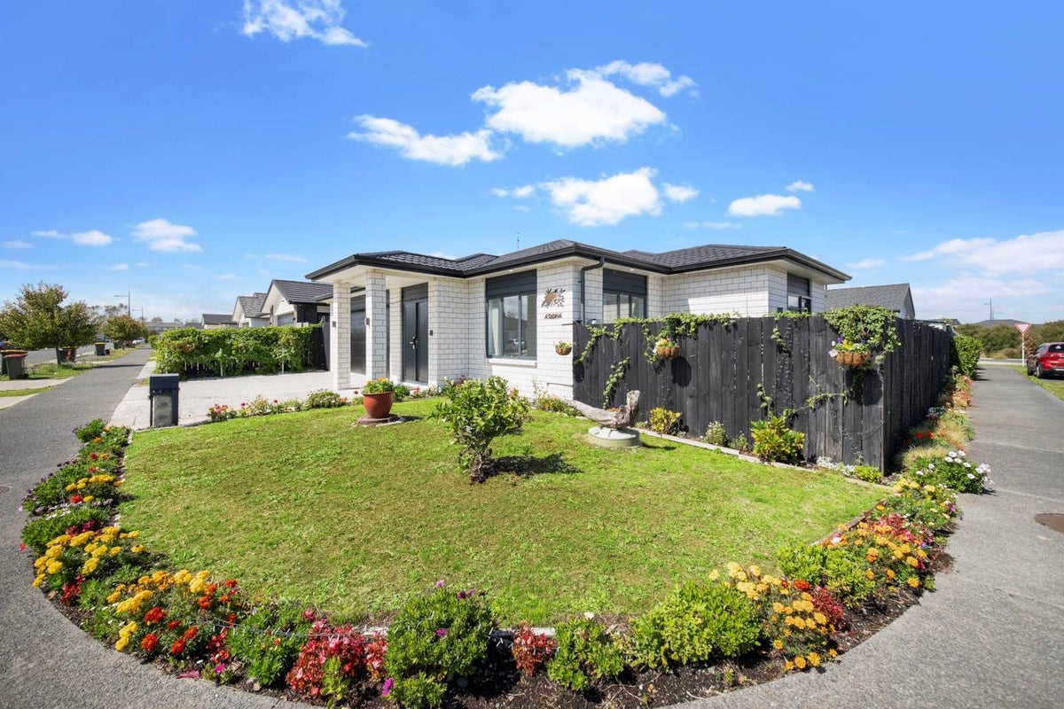 3 Earlywood Road, Ardmore, Papakura - Carousel 2