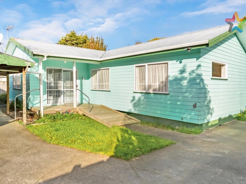 7 Randwick Crescent, Moera, Lower Hutt - Carousel 1