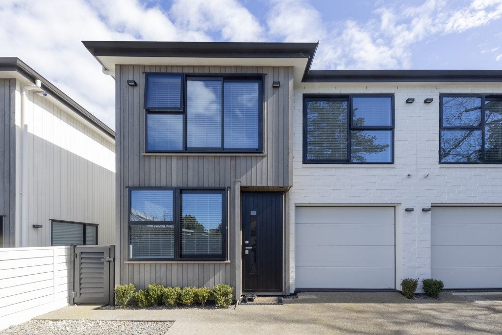 9D Torrance Street, Epsom, Auckland - Carousel 1