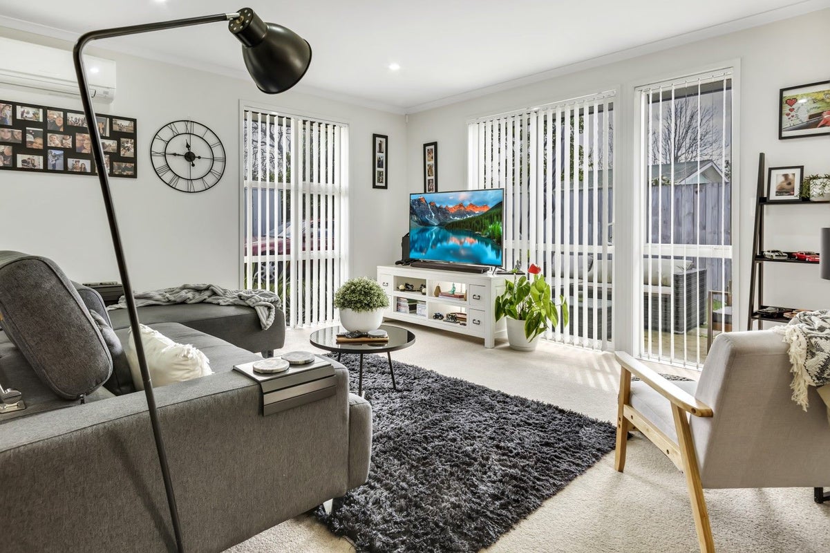6A Tomin Road, Glenview, Hamilton - Carousel 1