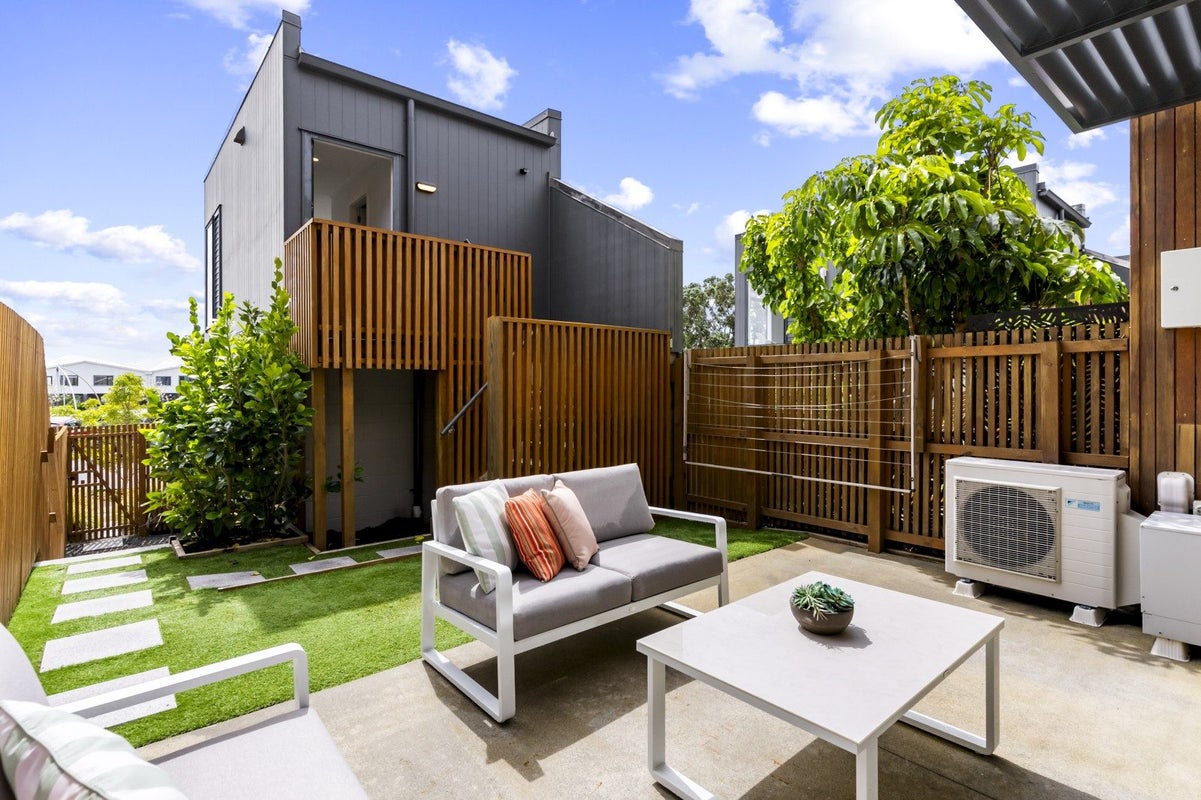 9 Hudson Bay Road, Hobsonville, Auckland - Carousel 2