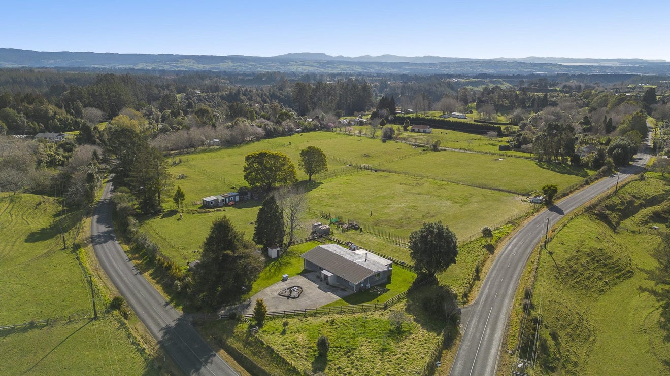 333 Glue Pot Road, Oropi, Tauranga - Carousel 1
