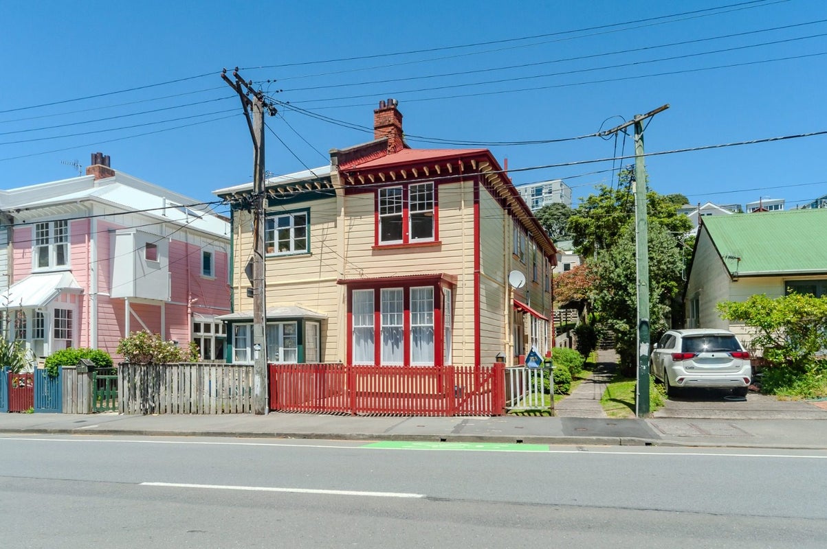 69 Aro Street, Aro Valley, Wellington - Carousel 1