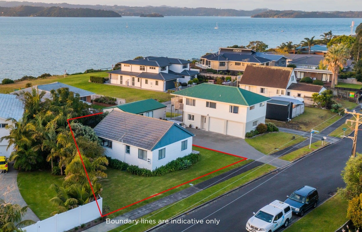 17 Manaia View Road, One Tree Point - Carousel 1