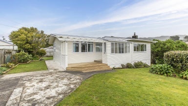 72 Fraser Avenue, Johnsonville, Wellington - Carousel 1