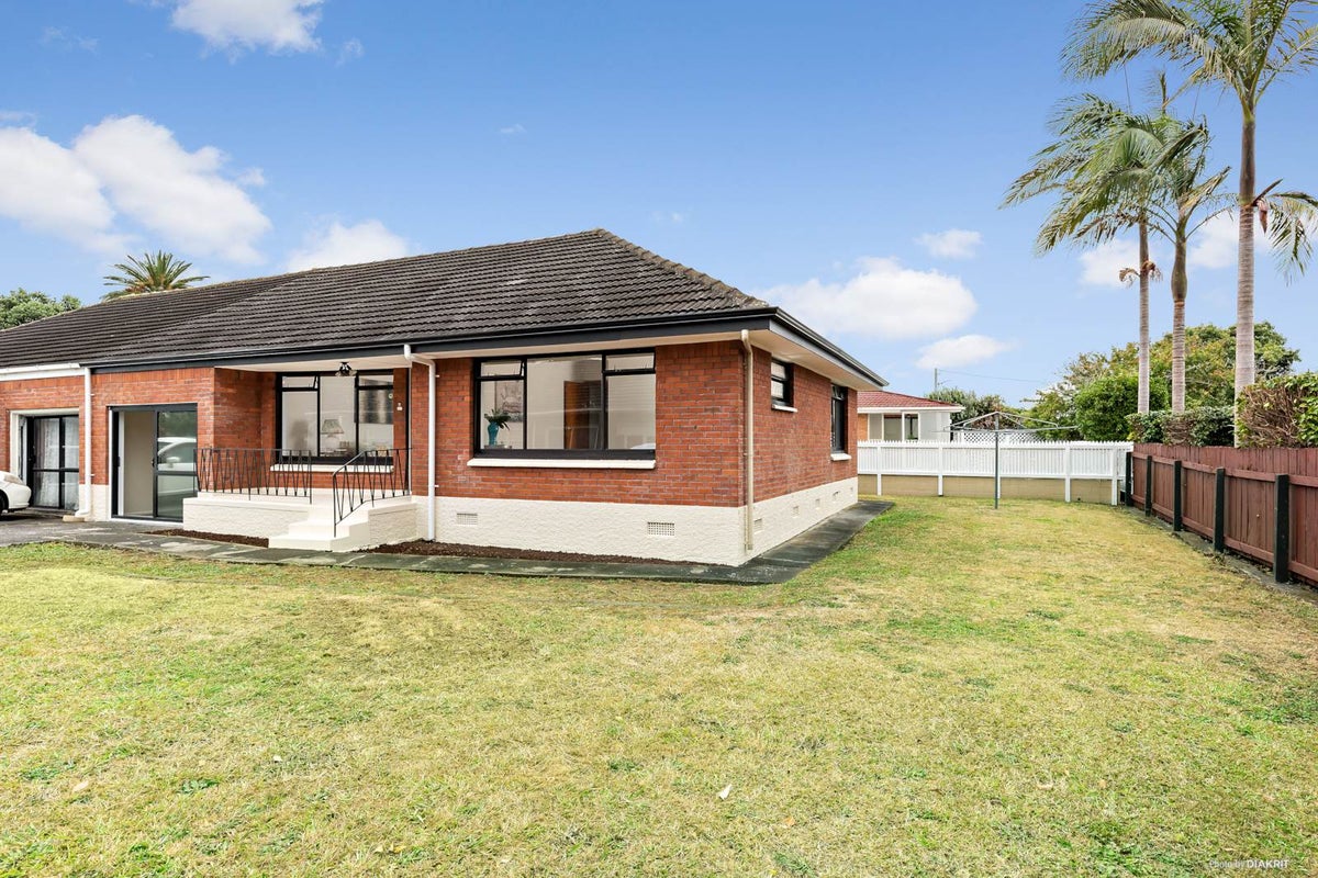 2/0 Puhinui Road, Papatoetoe, Auckland - Carousel 1