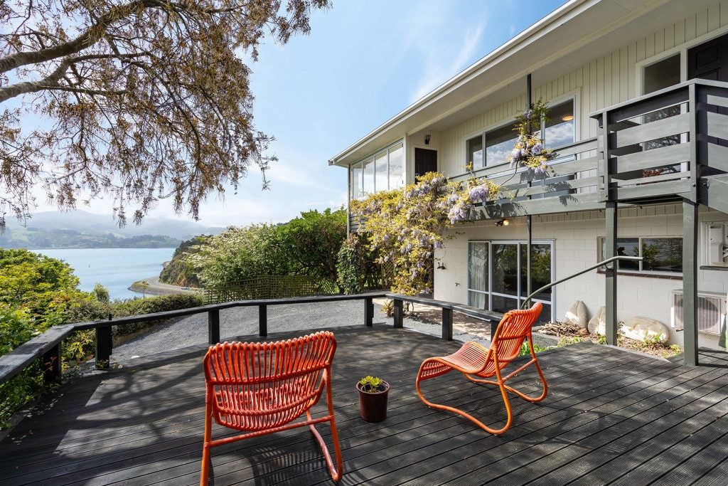 15 Raynbird Street, Company Bay, Dunedin - Carousel 1