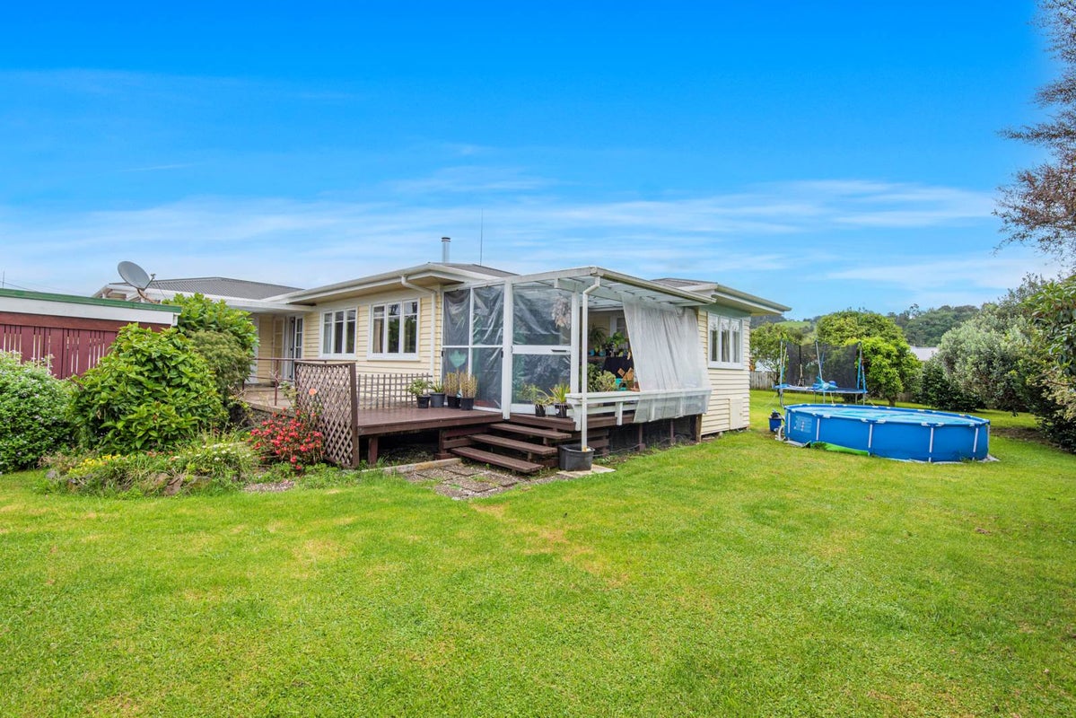 24 Percy Street, Kensington, Whangarei - Carousel 1