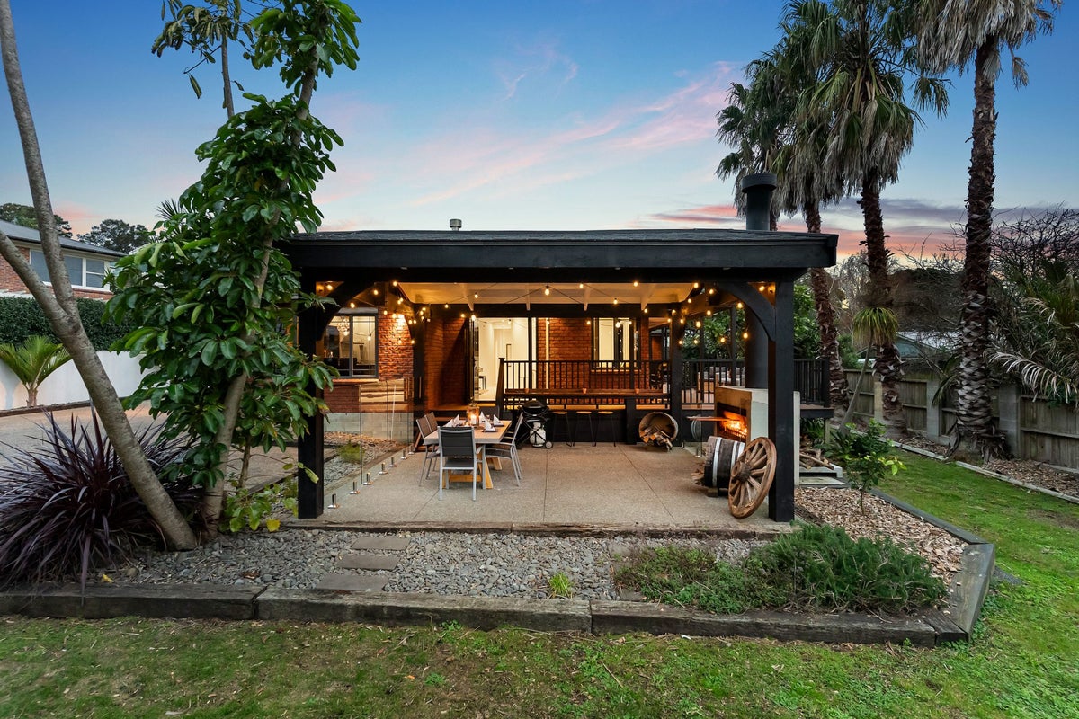 5 Ridgemount Rise, Mangere Bridge, Auckland - Carousel 2