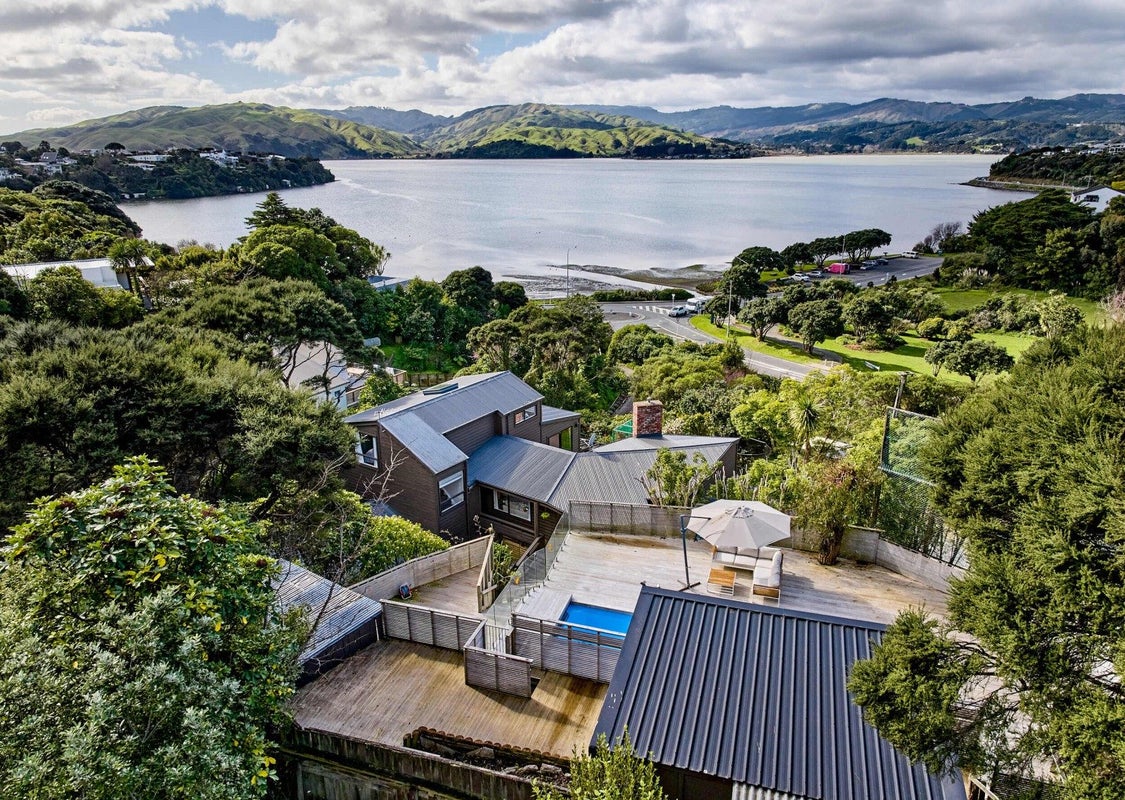 190 Paremata Road, Paremata, Porirua - Carousel 1