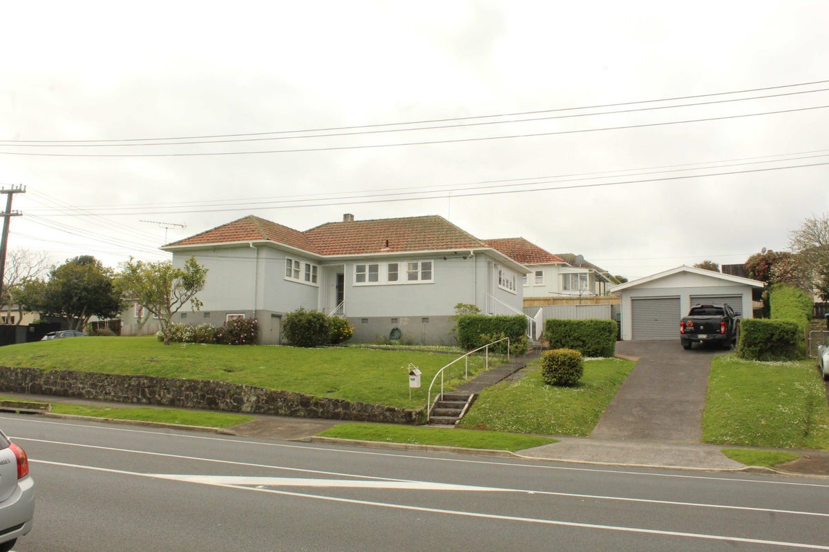 134 Mount Smart Road, Onehunga, Auckland - Carousel 1