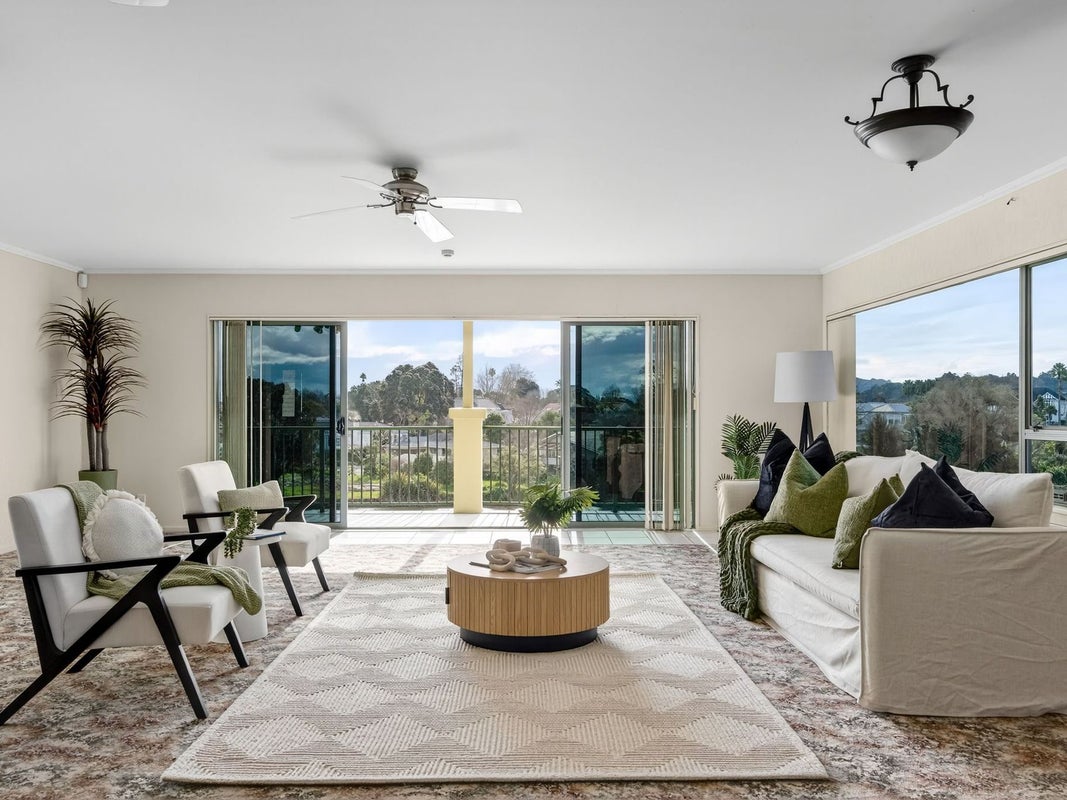 173A Esplanade, Inner Kaiti, Gisborne - Carousel 1
