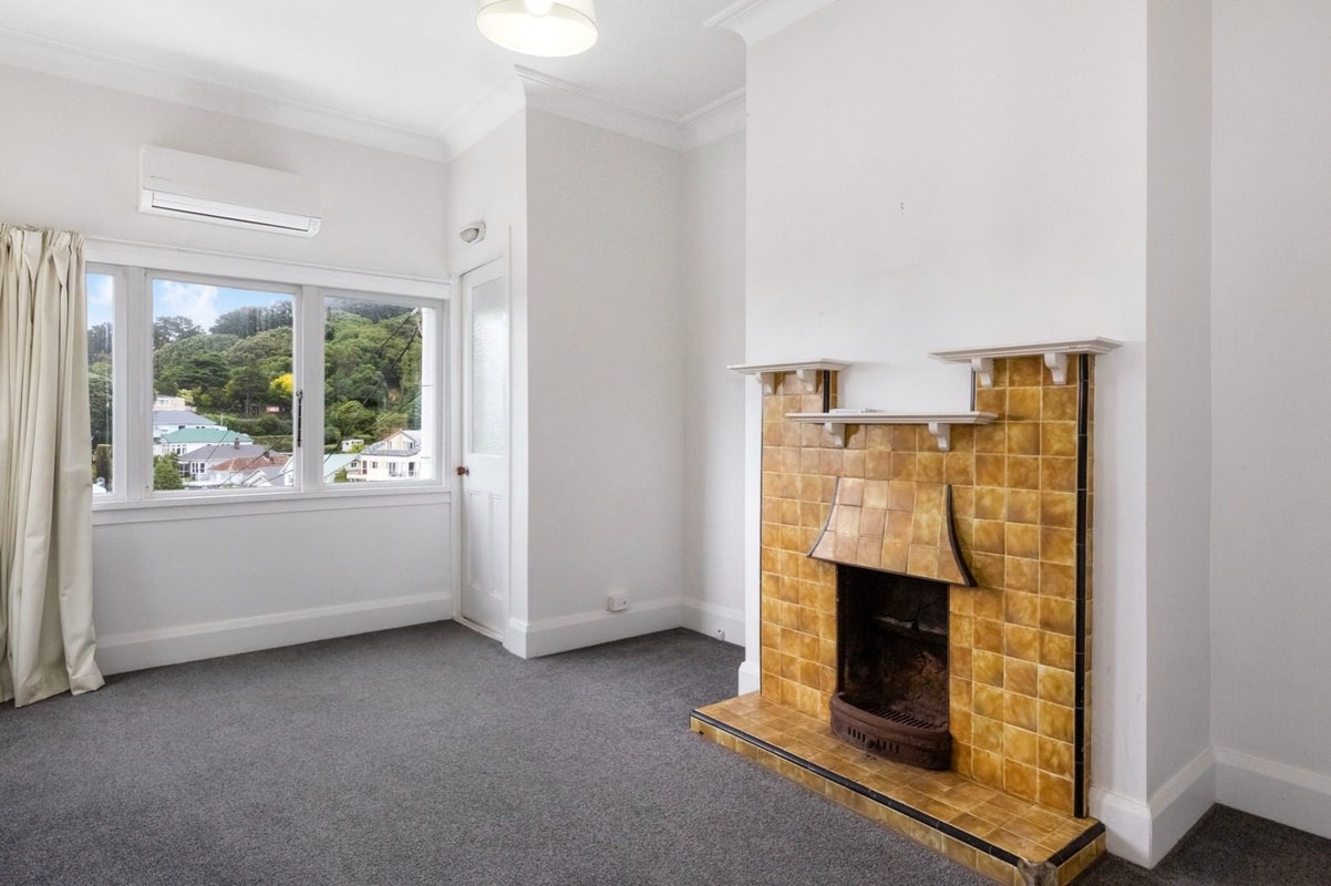 46 Konini Road, Hataitai, Wellington - Carousel 1