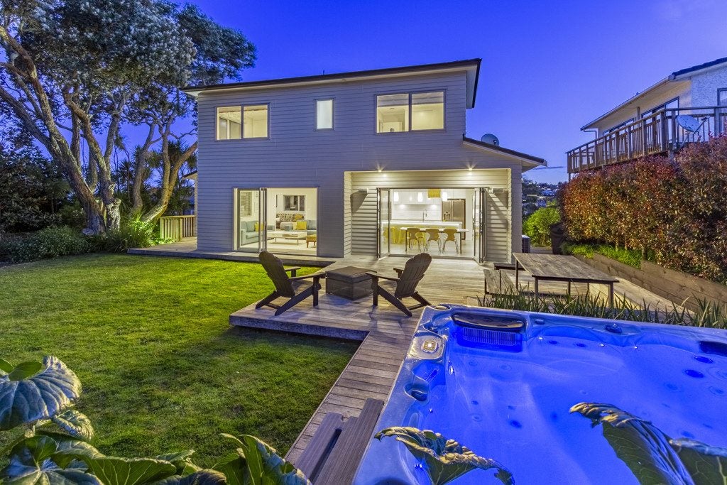 30A Masterton Road, Rothesay Bay, Auckland - Carousel 1