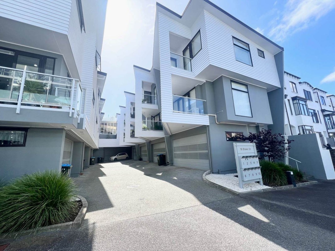 8/18 Blake Street, Ponsonby, Auckland - Carousel 1