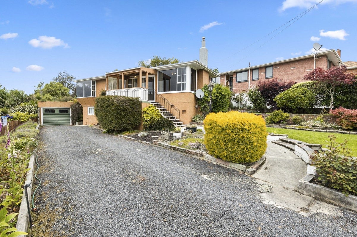 128 Martin Road, Fairfield, Dunedin - Carousel 1