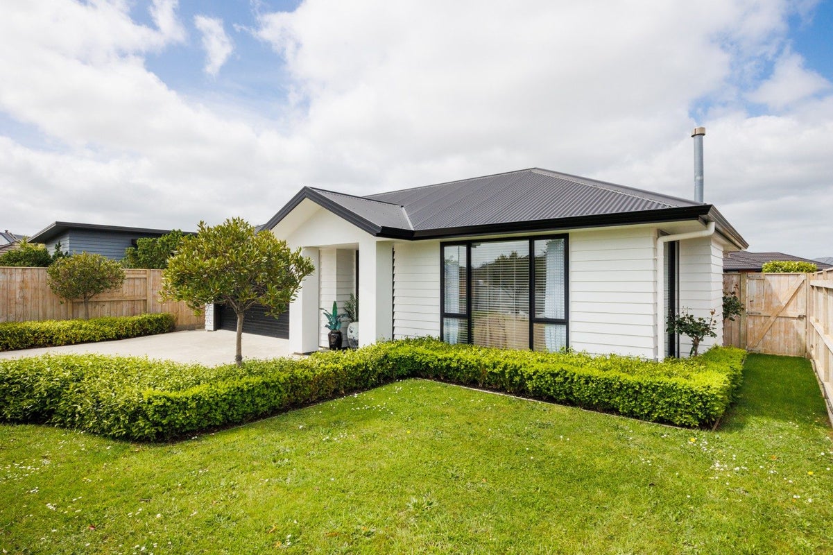 94 Rosalie Terrace, Kelvin Grove, Palmerston North - Carousel 2