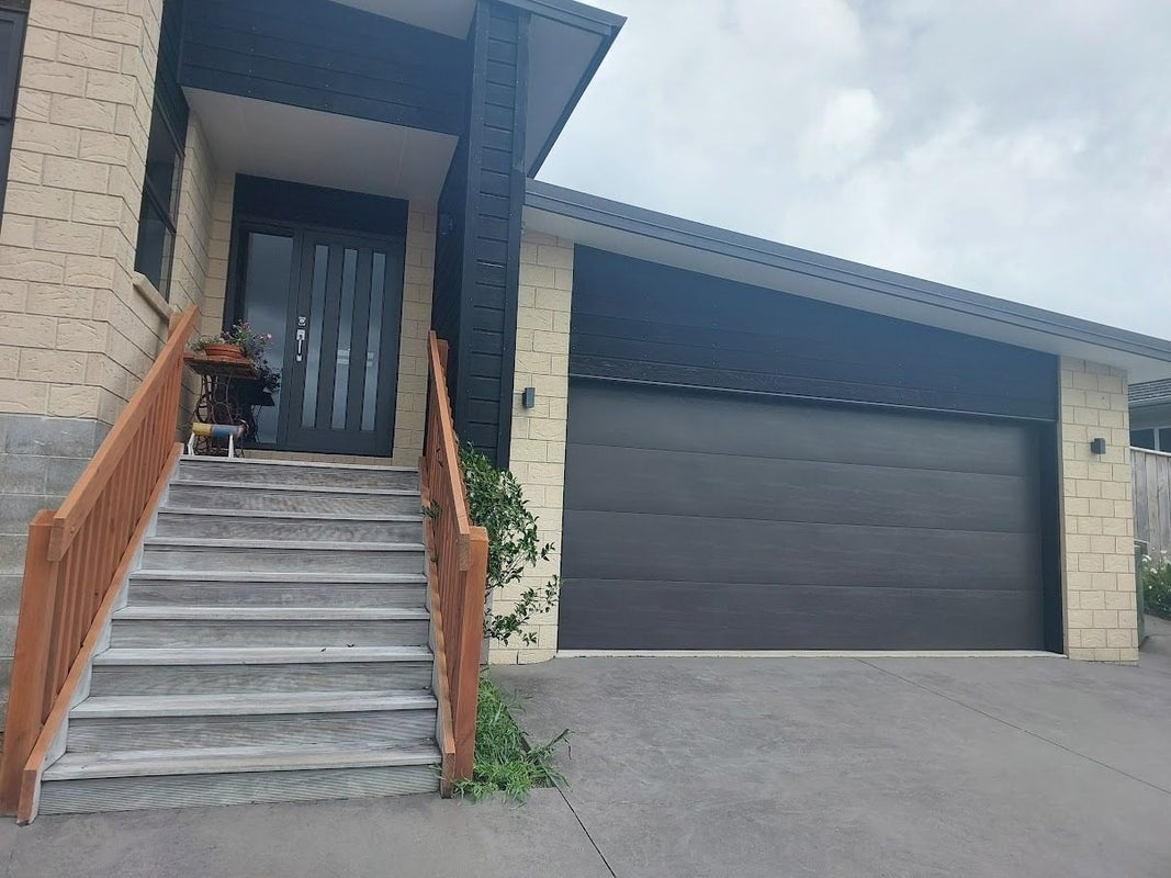 26 Simpson Crescent, Raumati Beach, Paraparaumu - Carousel 2