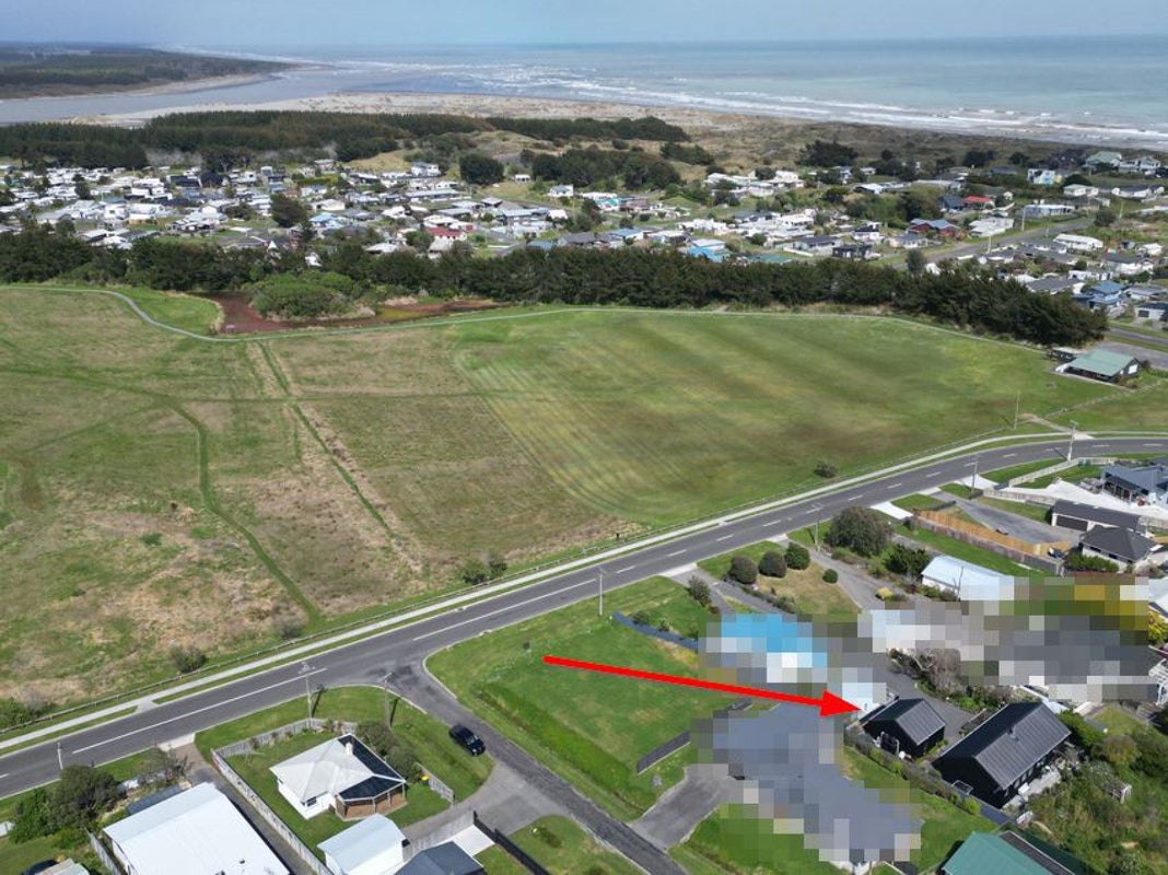 23A Bond Street, Foxton Beach, Foxton - Carousel 2