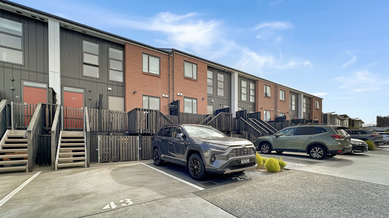 29 Manarini Road, Westgate, Auckland - Carousel 14