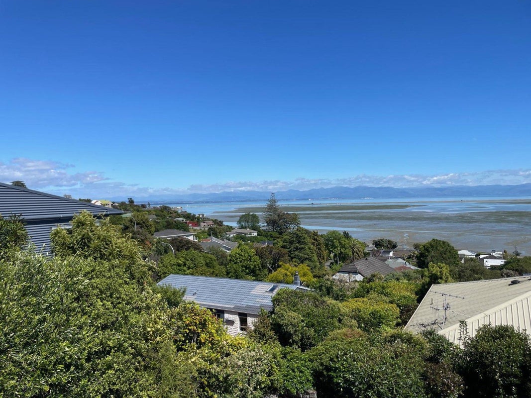 25 Malvern Avenue, Atawhai, Nelson - Carousel 1