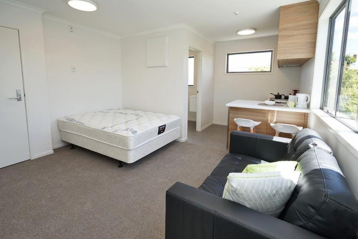 2/34 Beatty Street, Melville, Hamilton - Carousel 2