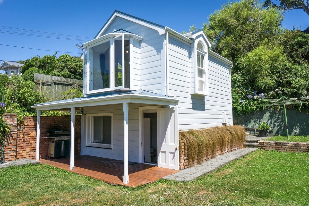 62 Weld Street, Wadestown, Wellington - Carousel 1