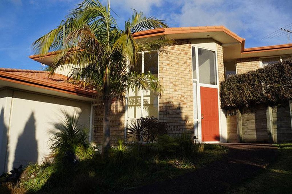 28 Margaret Henry Crescent, Oteha, Auckland - Carousel 2