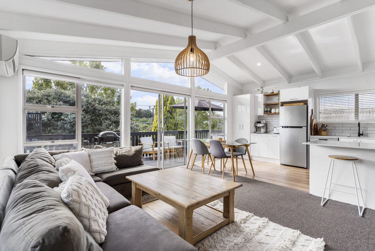 155 Triangle Road, Massey, Auckland - Carousel 2