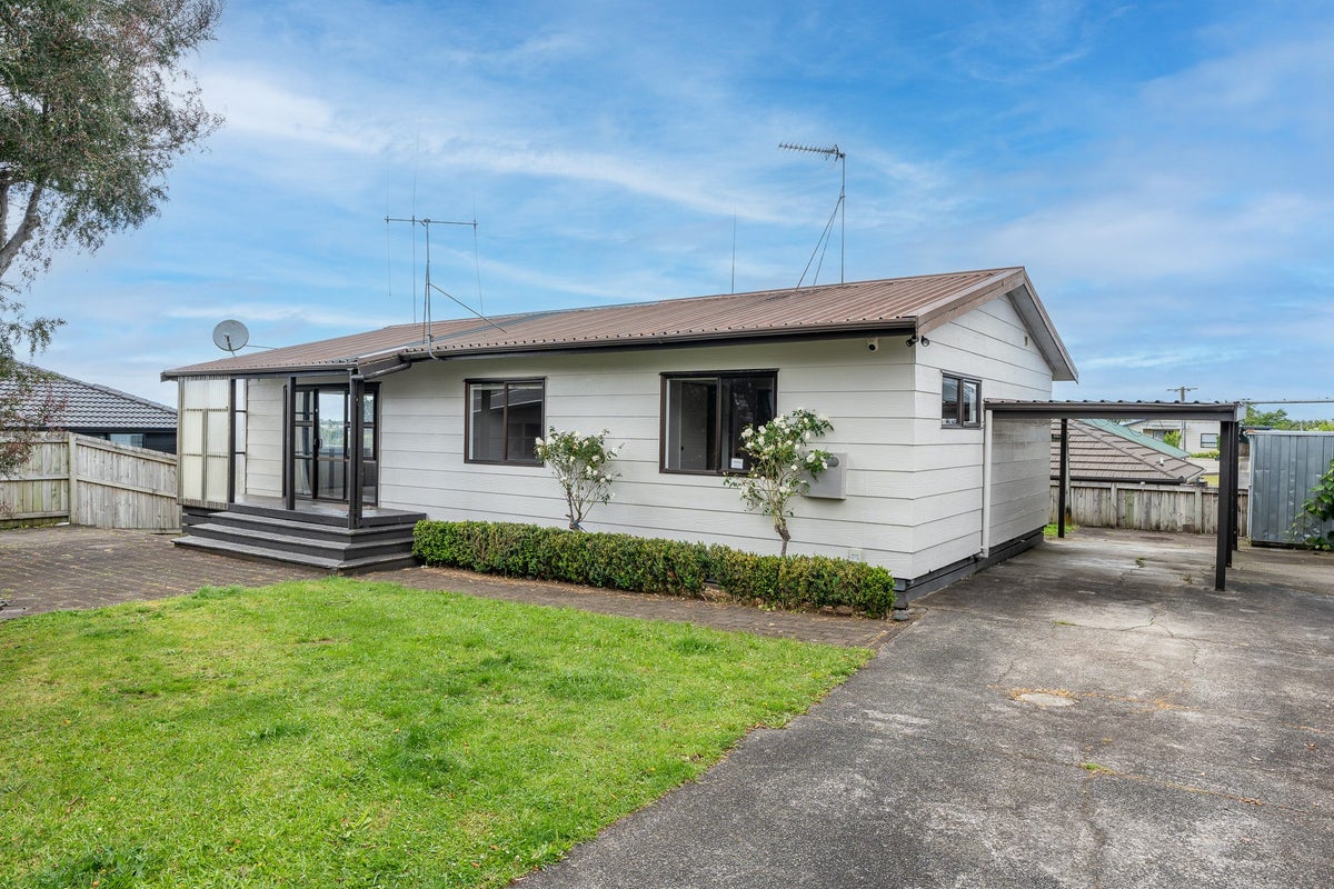 35B Matai Street, Maeroa, Hamilton - Carousel 1