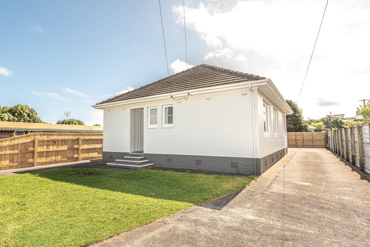 84 Bignell Street, Gonville, Whanganui - Carousel 2