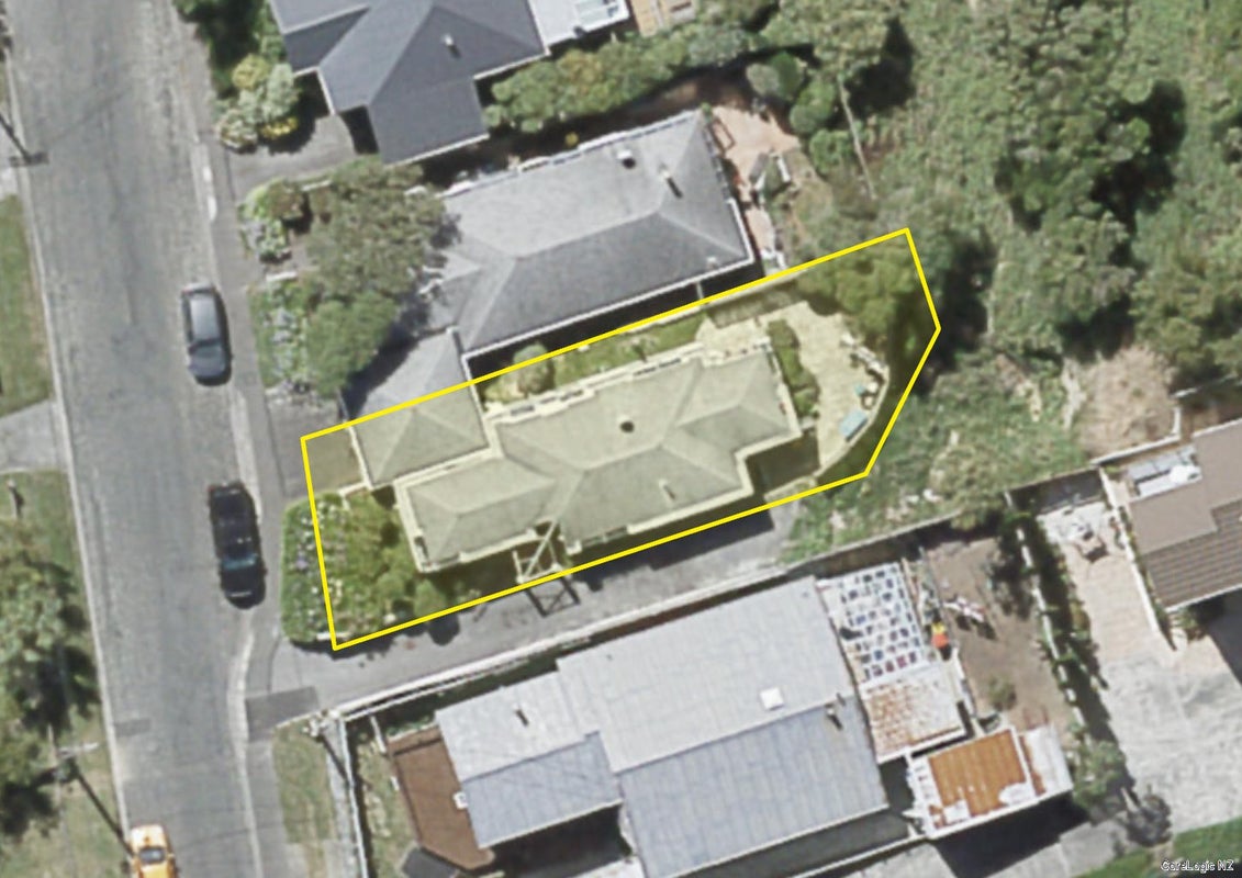 106 Parkvale Road, Karori, Wellington - Carousel 1