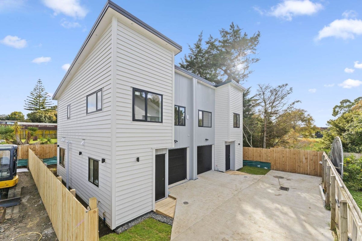 35 Christmas Road, Manurewa, Auckland - Carousel 1