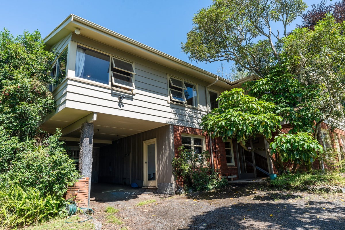 4 Mahoe Street, Melville, Hamilton, Waikato - Carousel 1