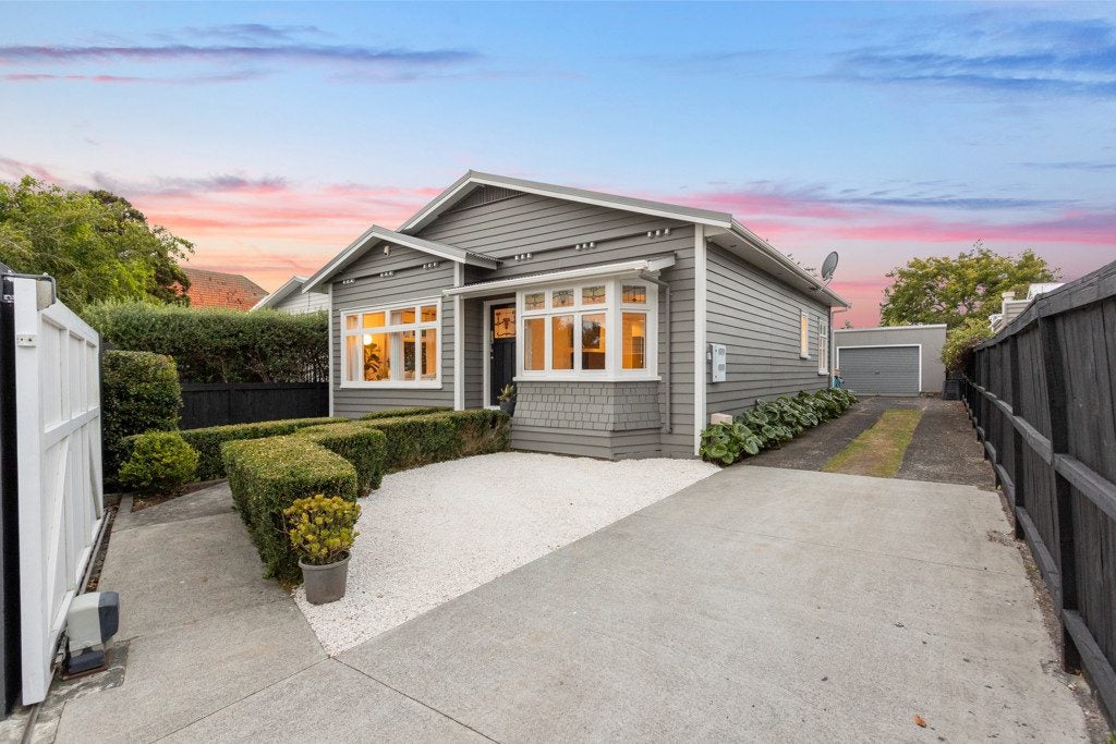 99 Garnet Road, Westmere, Auckland - Carousel 1