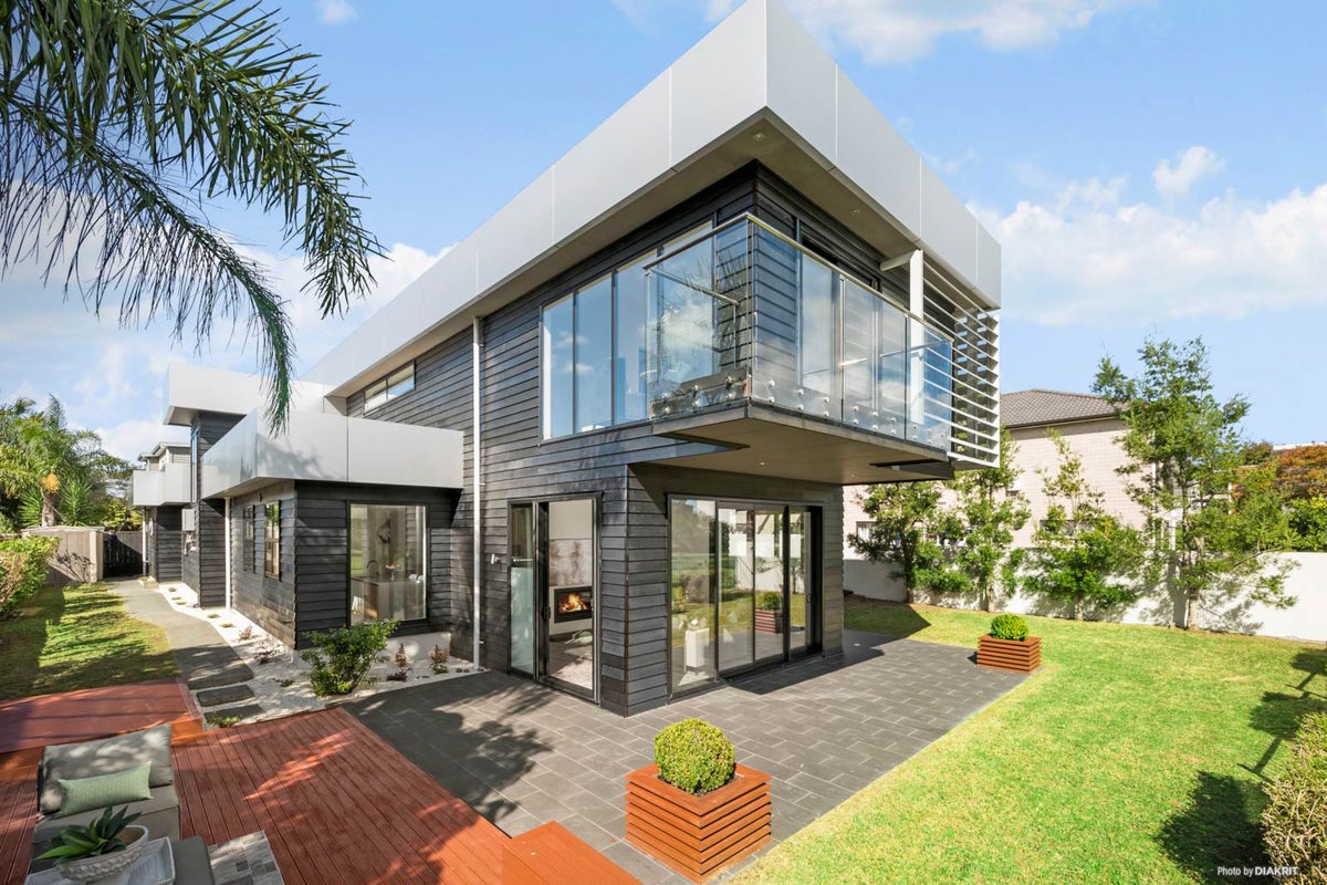 16 Appleby Road, Albany, Auckland - Carousel 2