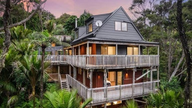 155 Huia Road, Titirangi, Auckland - Carousel 1