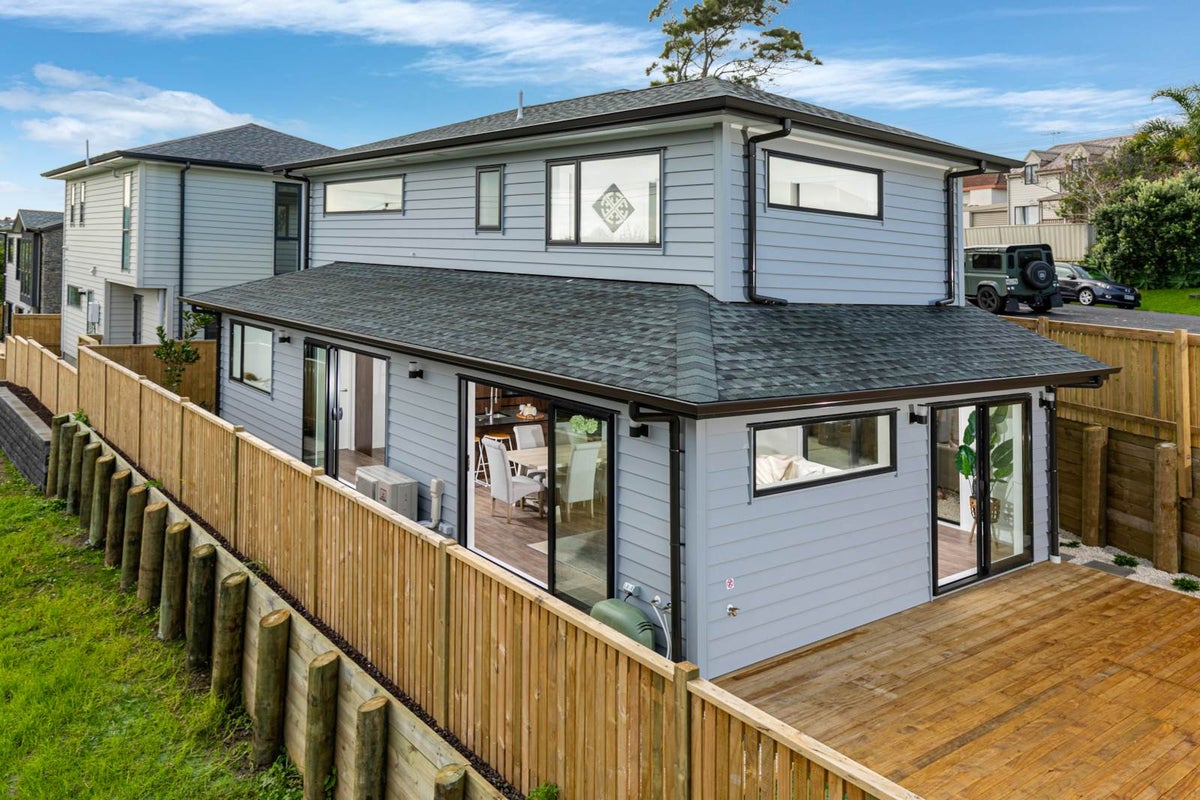 33B Philson Terrace, Browns Bay, Auckland - Carousel 2