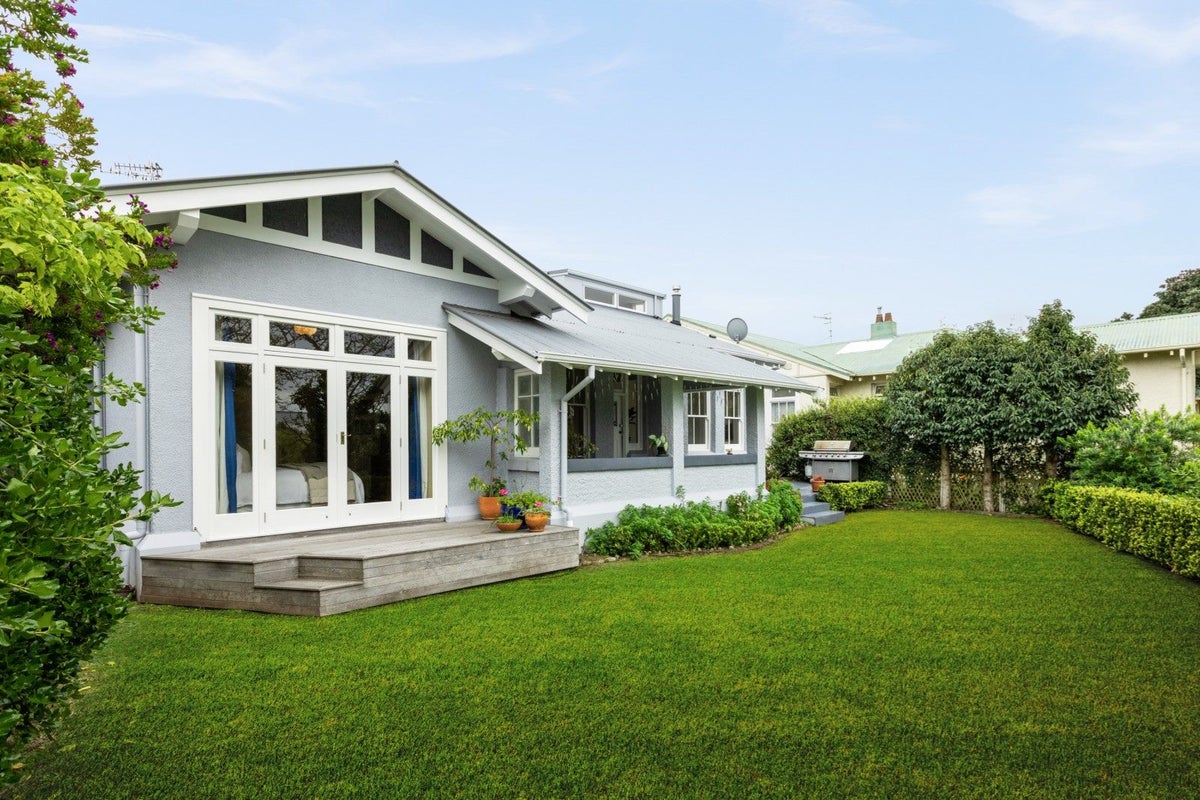 5 Finnis Lane, Hospital Hill, Napier - Carousel 20