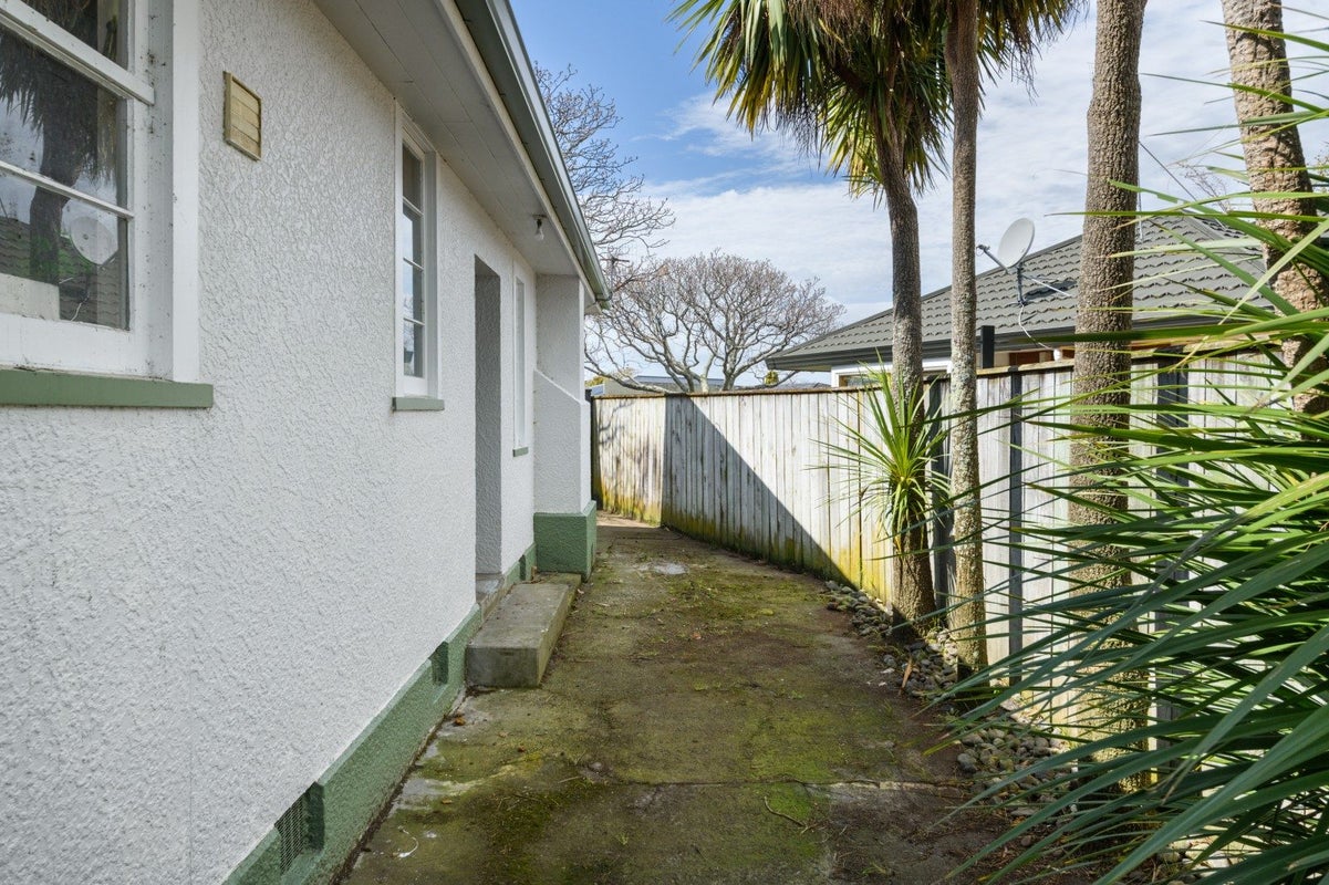 10 Liverpool Street, Takaro, Palmerston North - Carousel 29