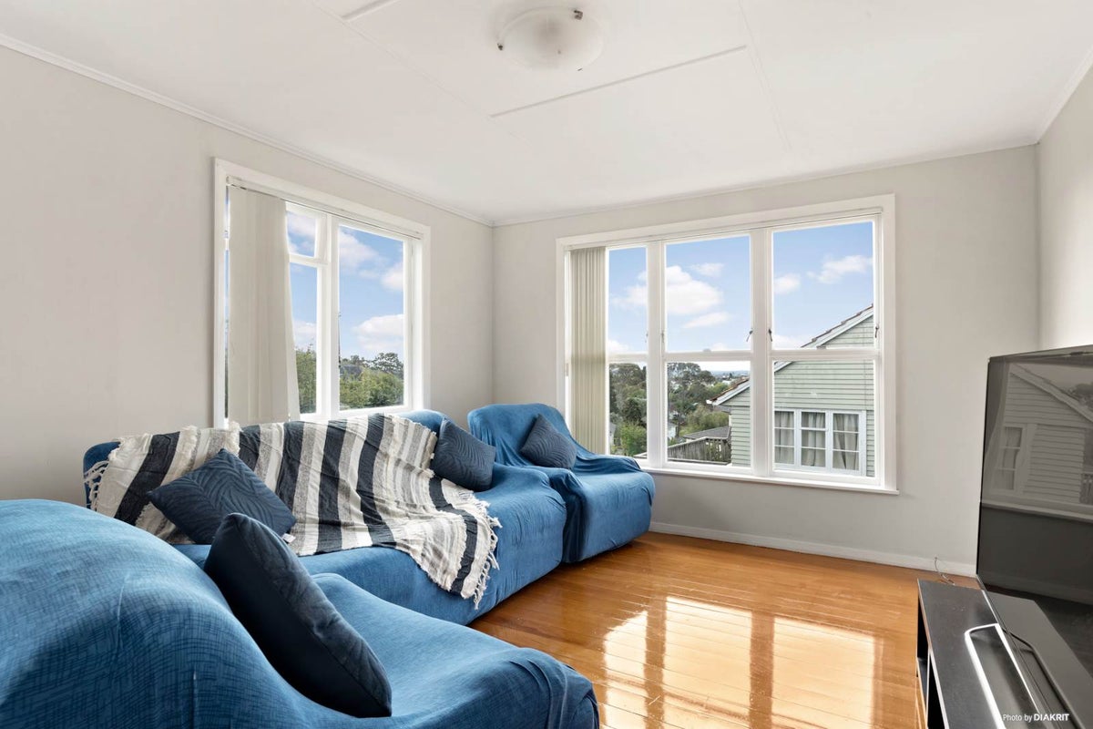 31 Revel Avenue, Mount Roskill, Auckland - Carousel 2