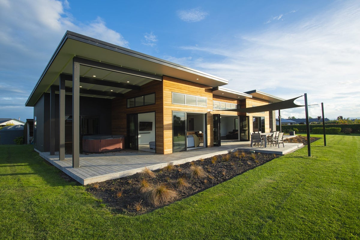 646 Back Ormond Road, Makauri, Gisborne - Carousel 1