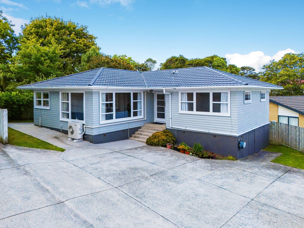 37 Awaroa Road, Sunnyvale, Auckland - Carousel 1