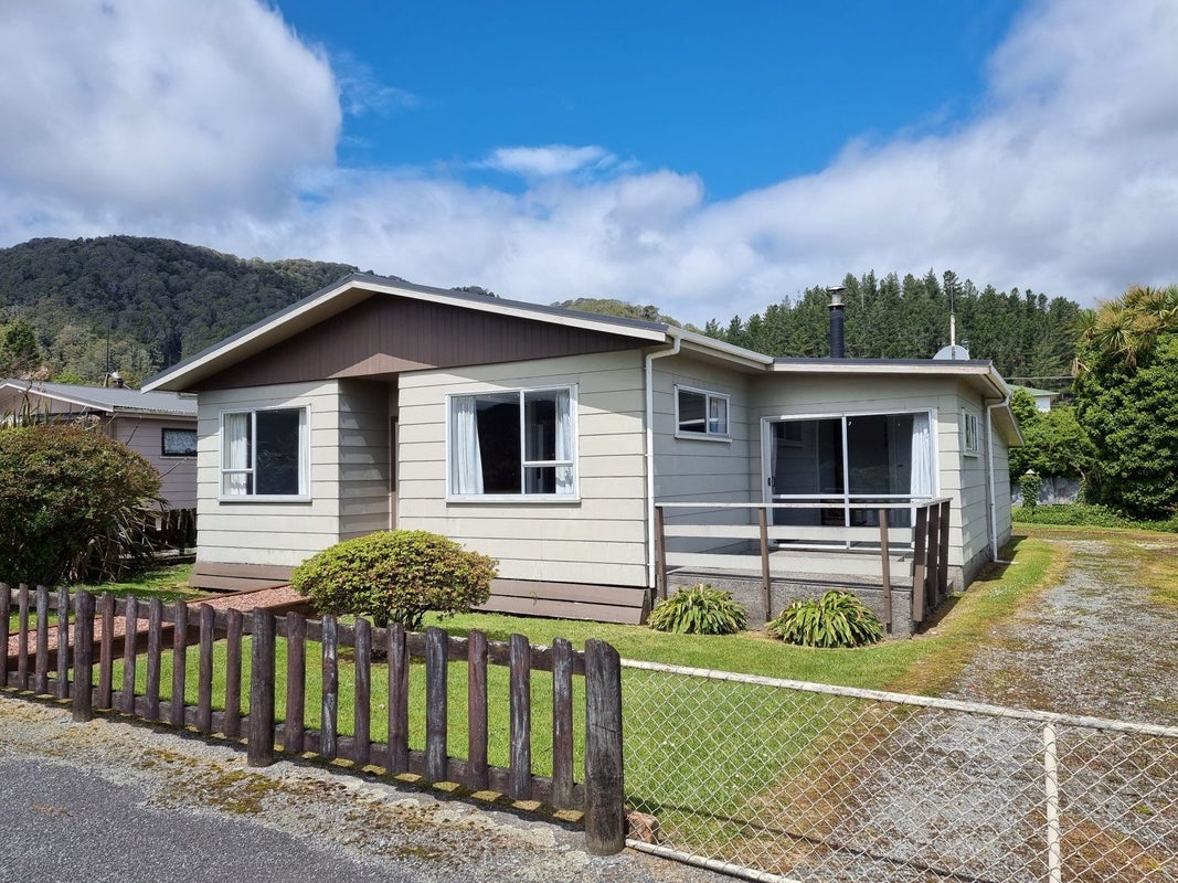 904 State Highway 7, Dobson, Greymouth - Carousel 1