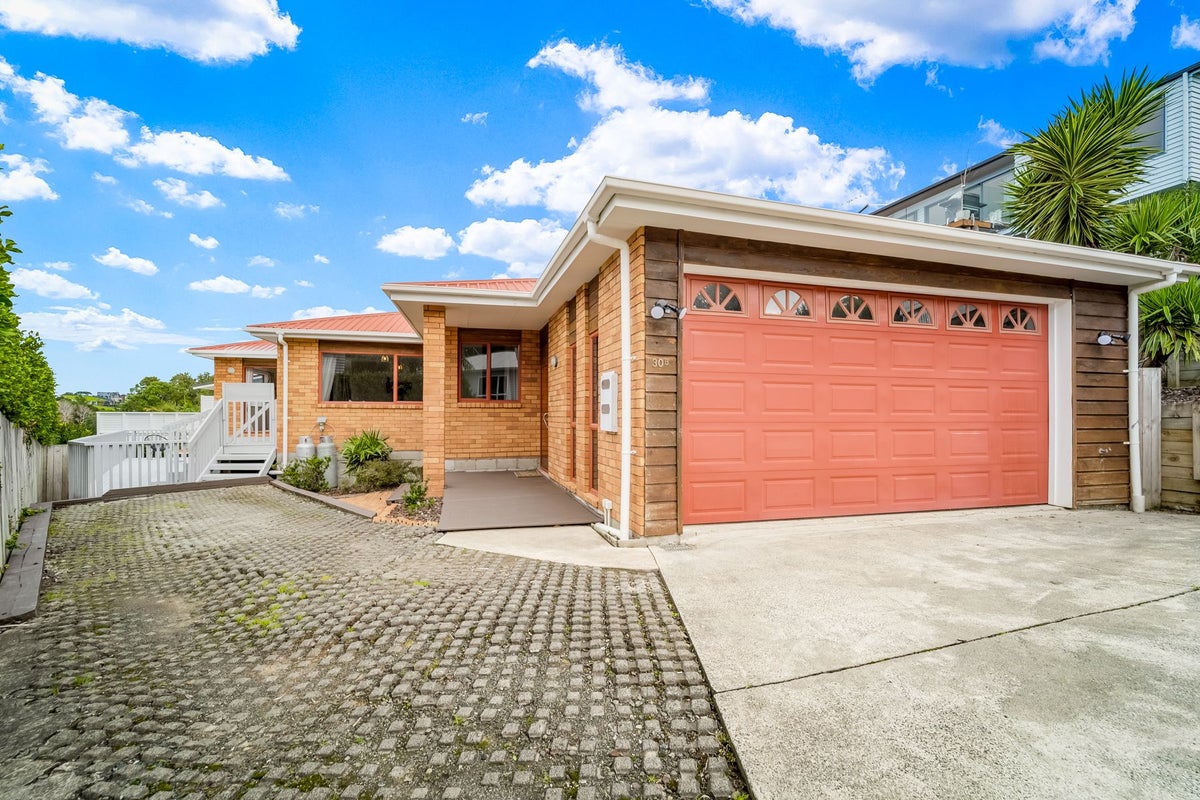 30B Wade River Road, Stanmore Bay, Whangaparaoa - Carousel 1