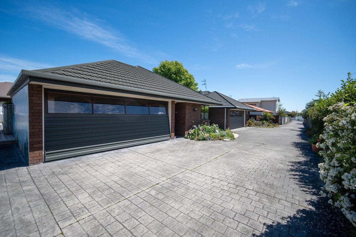 2/90A Halifax Street East, The Wood, Nelson - Carousel 2