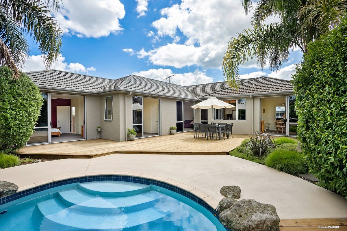 4 Edenpark Drive, Rototuna North, Hamilton - Carousel 19