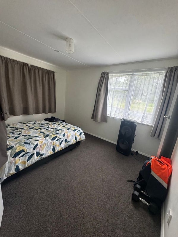 43 Justine Street, Cannons Creek, Porirua - Carousel 6