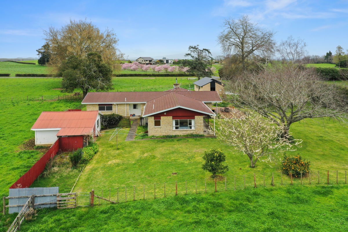 187 Parklands Road, Rotoorangi, Cambridge - Carousel 2